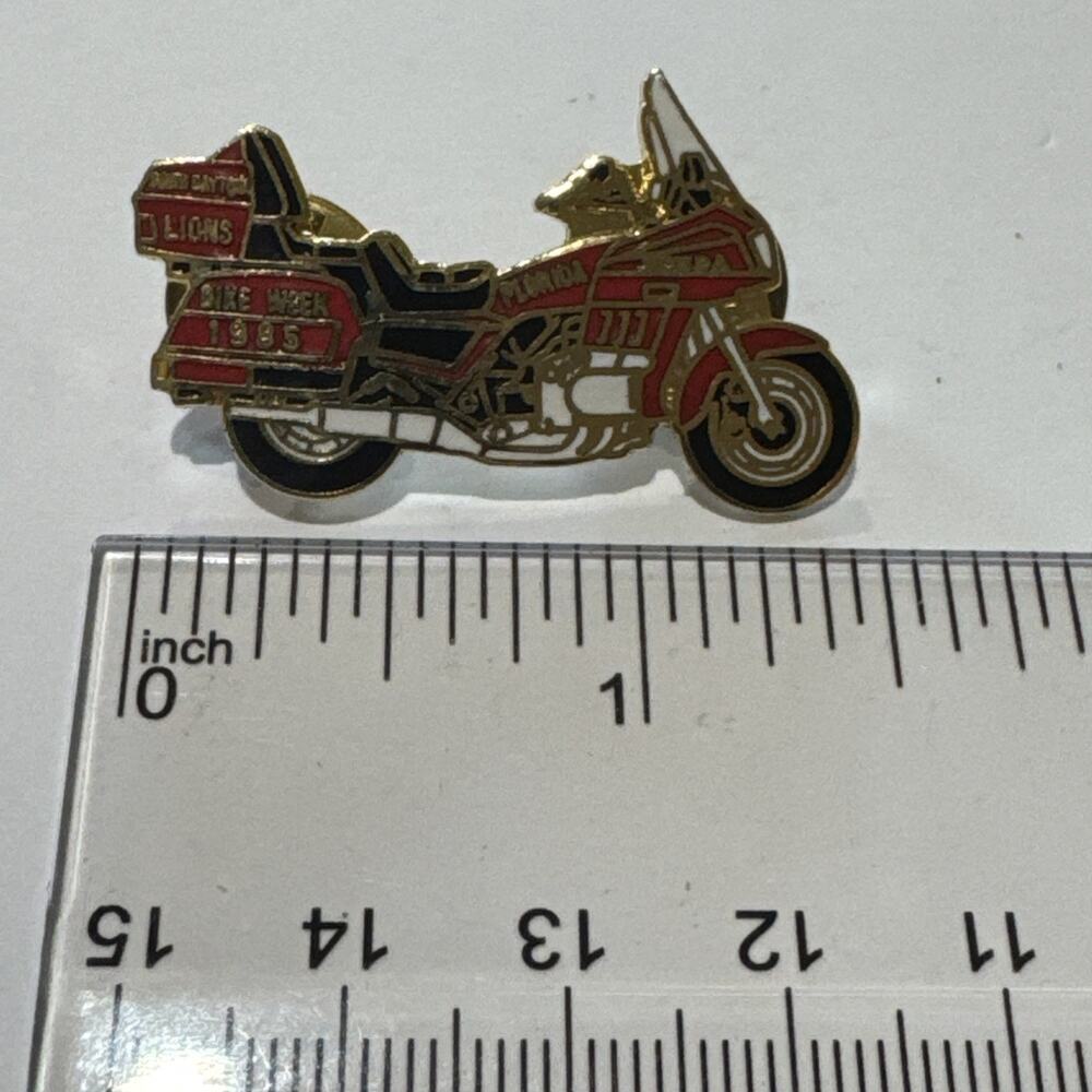 1985 Daytona Bike Week Florida Honda Lions Vest Jacket Lapel Hat Motorcycle Pin‎ - Picture 2 of 7
